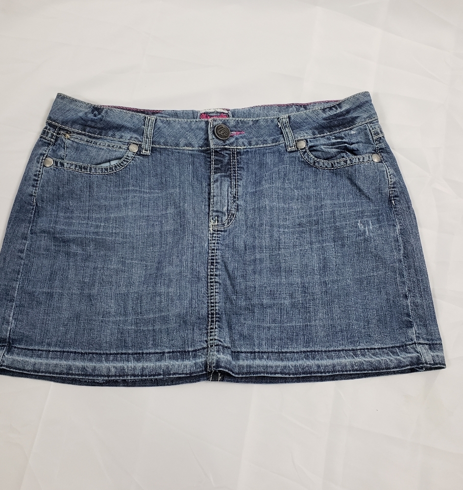 Wrangler Premium Patch denim mini skirt.